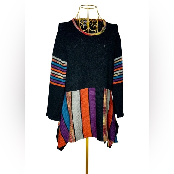 The Pyramid Collection Vibrant Striped Tunic Sweater with Asymmetrical Hem, XL - Picture 1 of 12